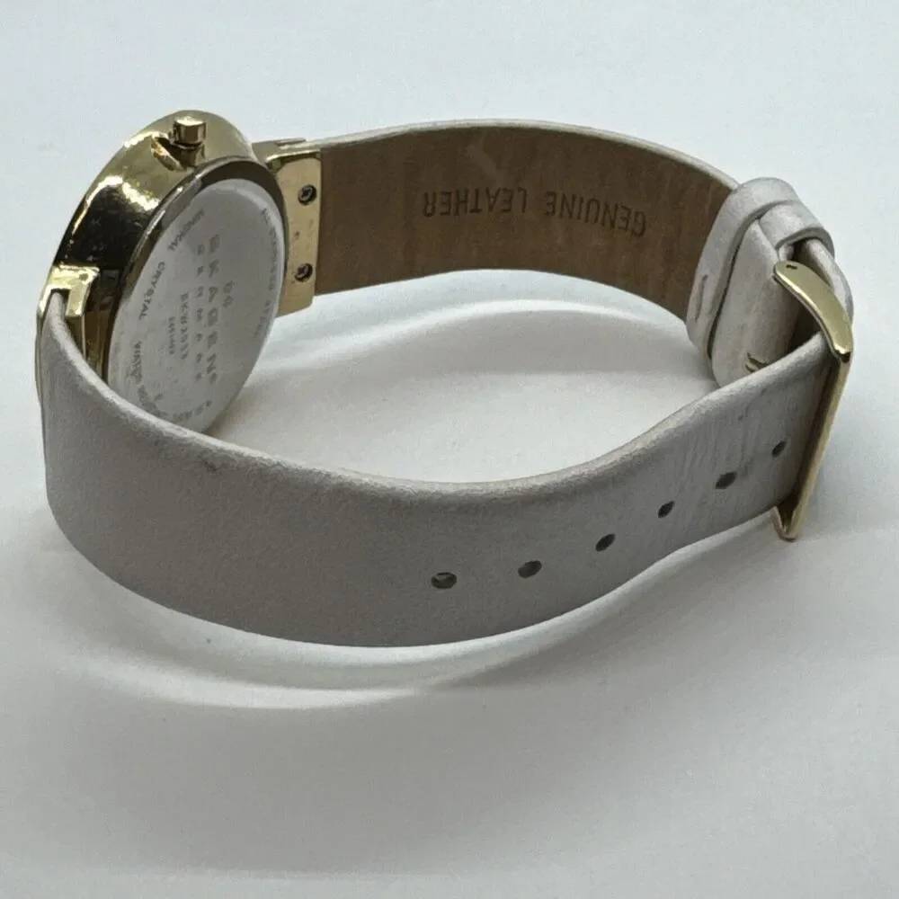 Skagen SKW2033 Women's White Leather Mother of Pearl Dial Quartz Watch JNA550